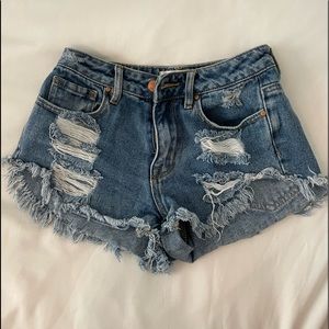 Super cute and trendy Pacsun Jean shorts!